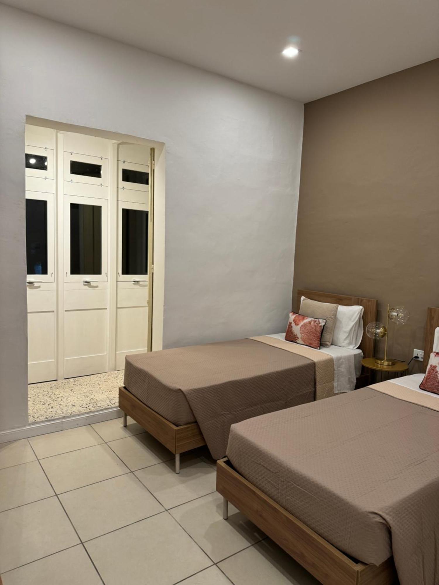 Townhouse 26 In Sliema, Malta Villa Eksteriør billede